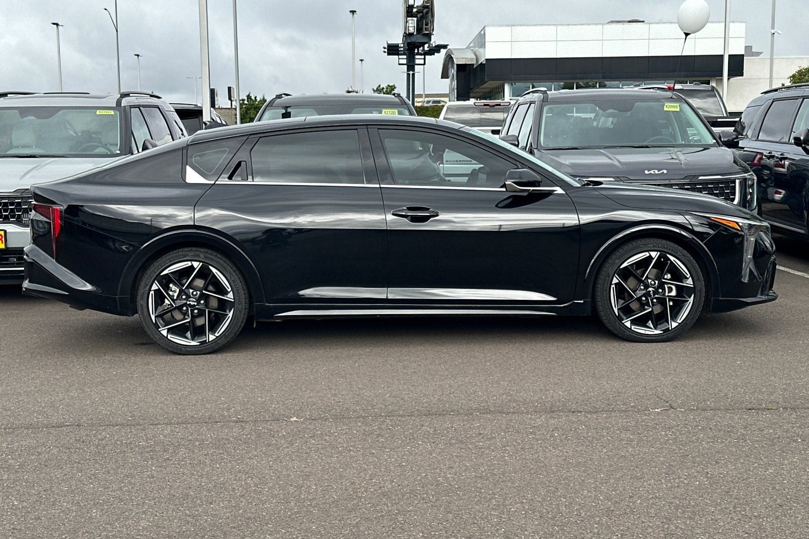 2025 Kia K4 GT-Line
