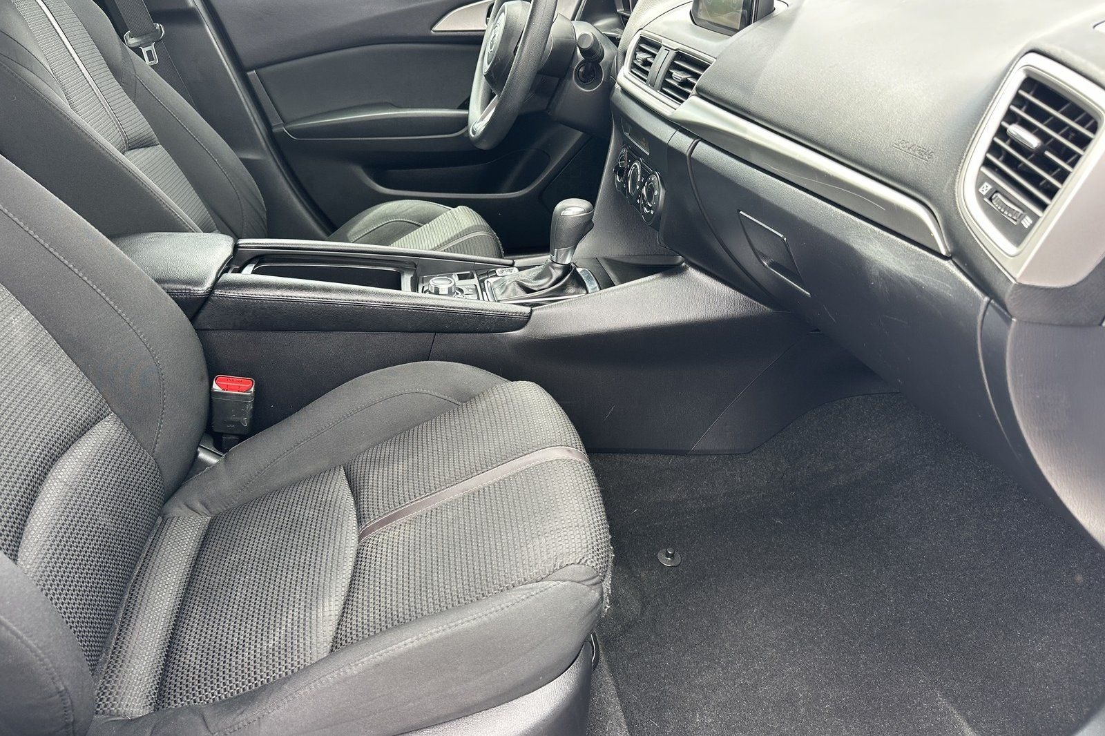 2018 Mazda Mazda3 Sport