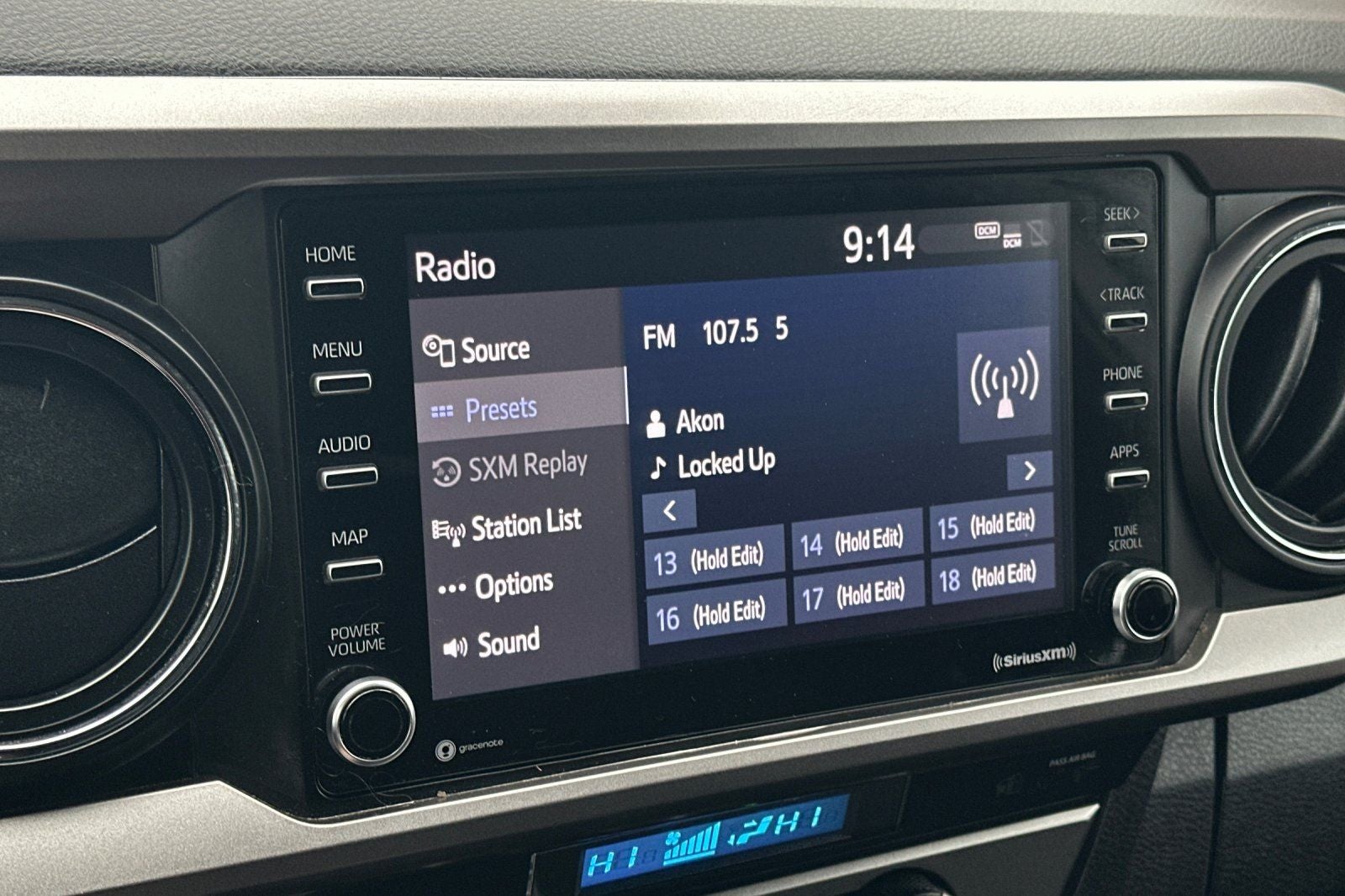 2022 Toyota Tacoma SR5 V6