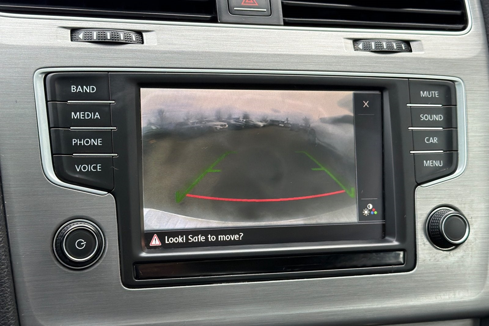 2016 Volkswagen Golf SportWagen SE