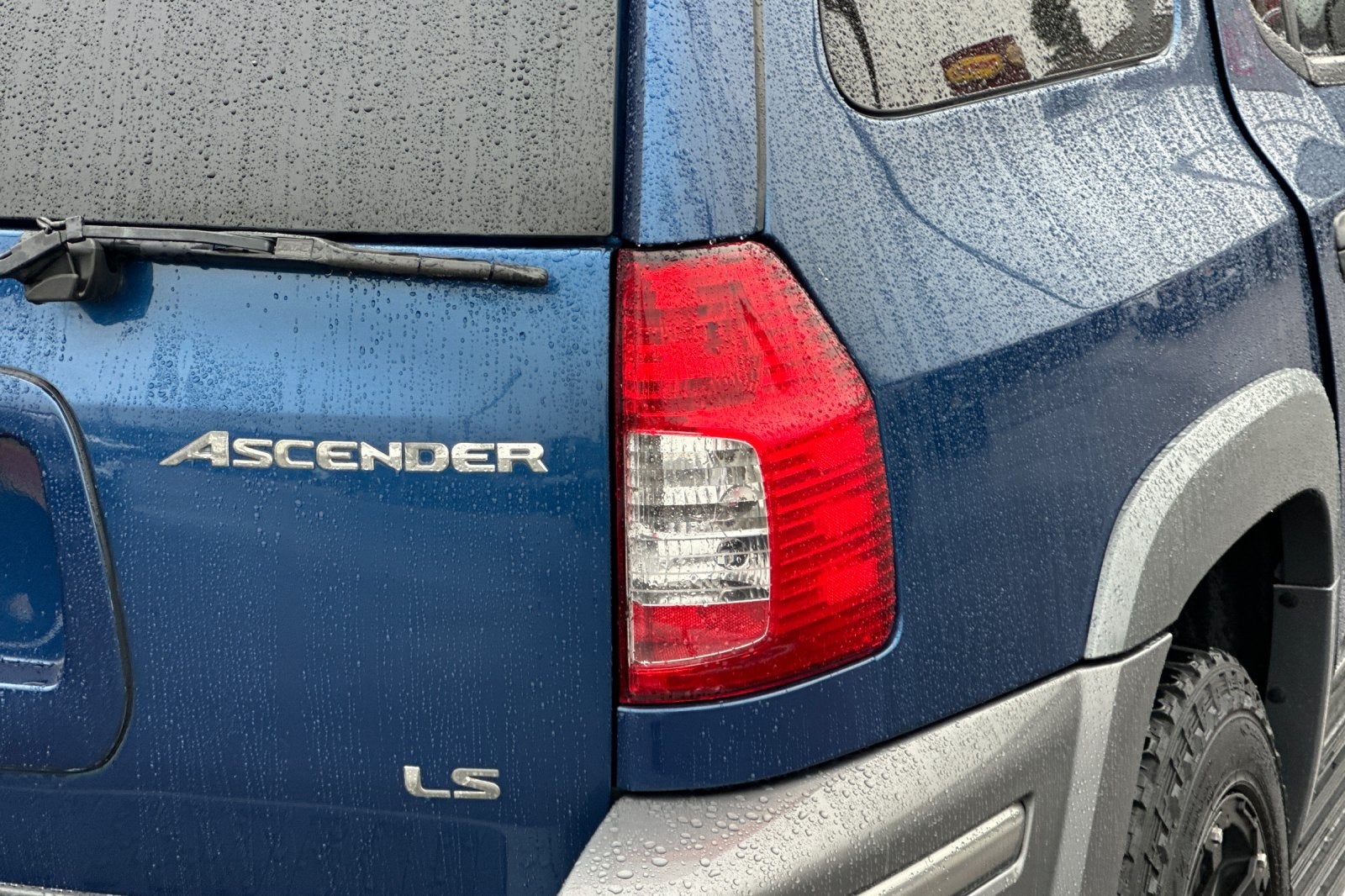 2005 Isuzu Ascender S