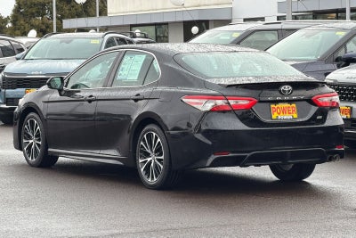 2018 Toyota Camry SE
