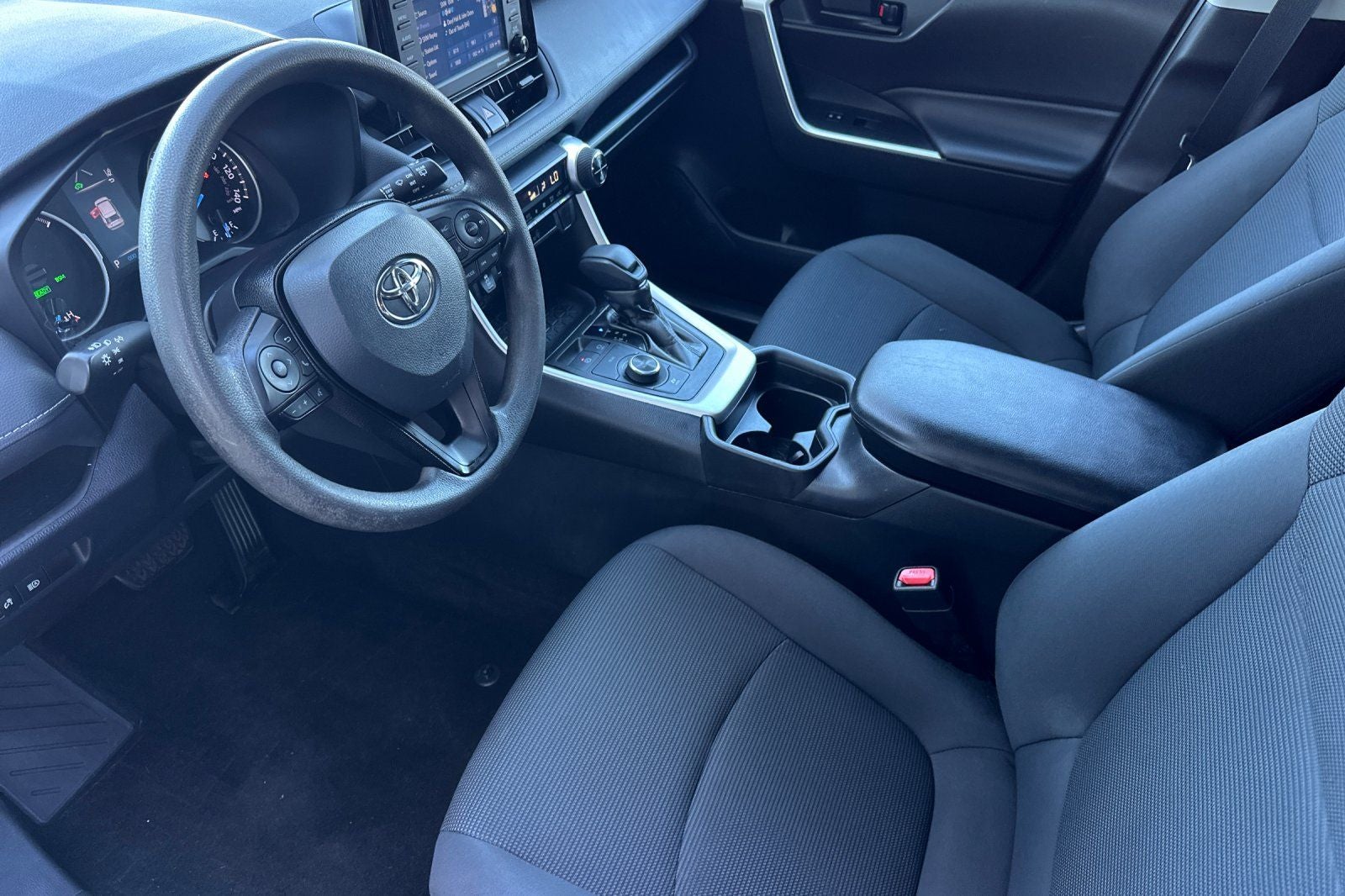 2021 Toyota RAV4 Hybrid LE