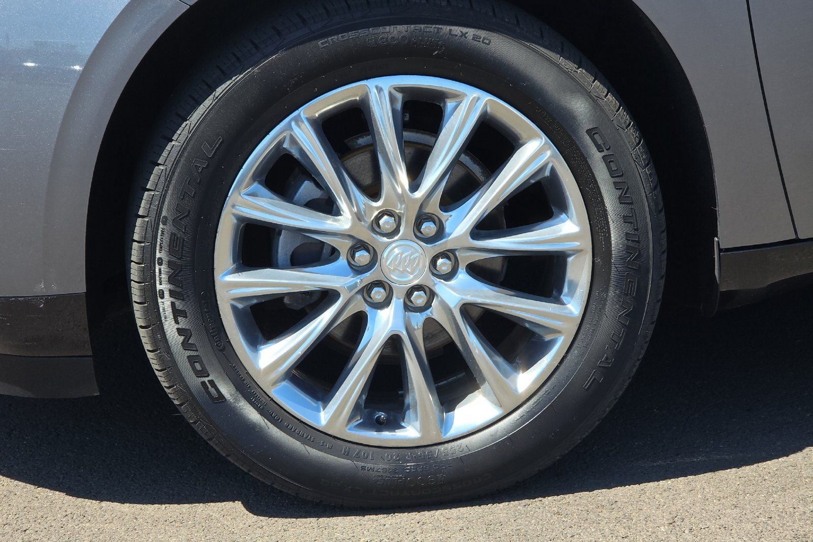 2020 Buick Enclave Essence