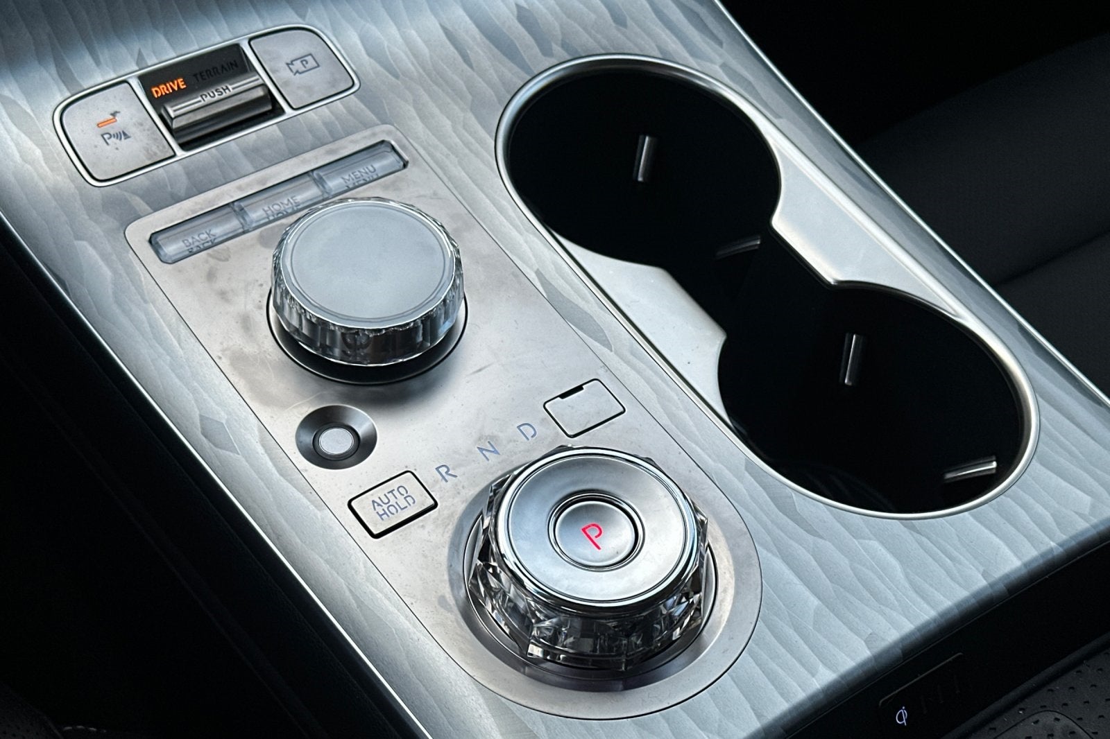 2026 Genesis Electrified GV70 STANDARD