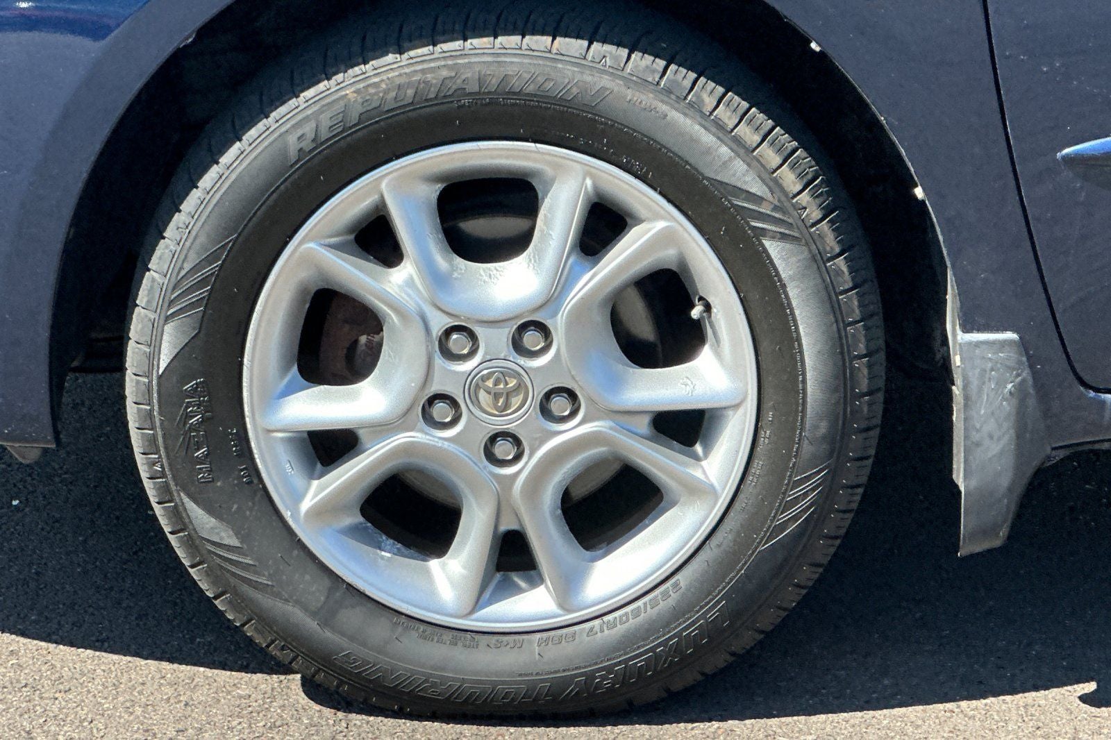 2004 Toyota Sienna LE