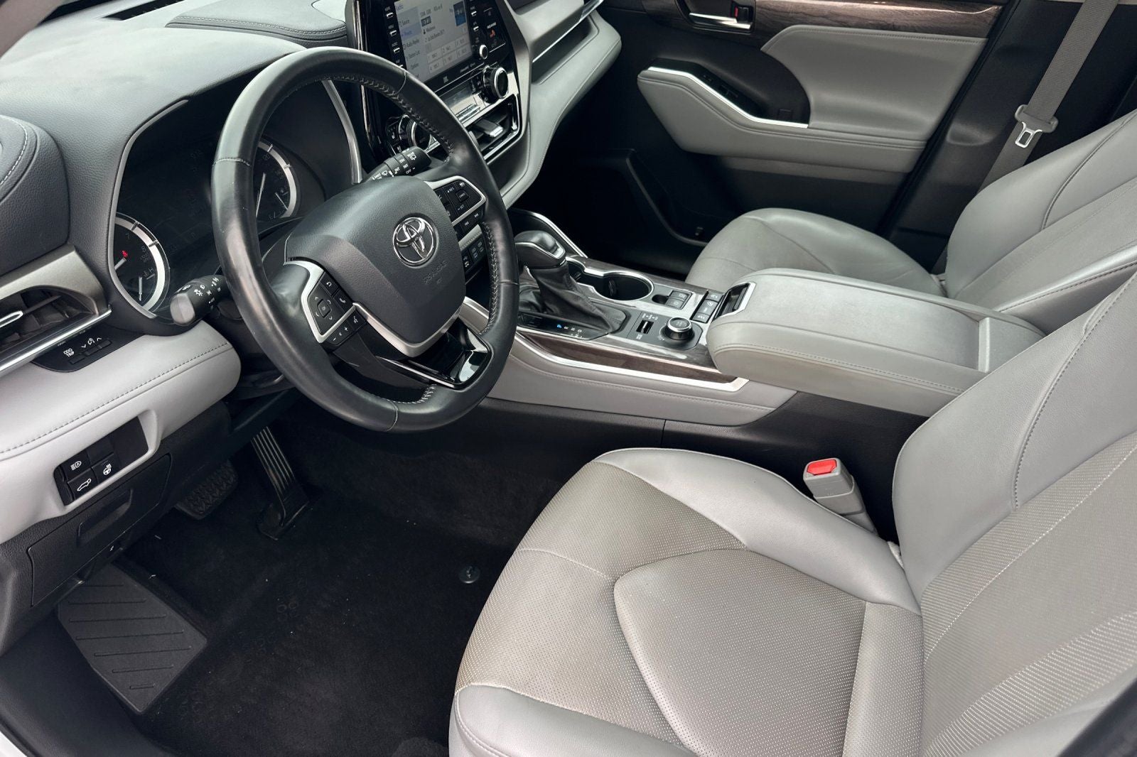 2022 Toyota Highlander Limited