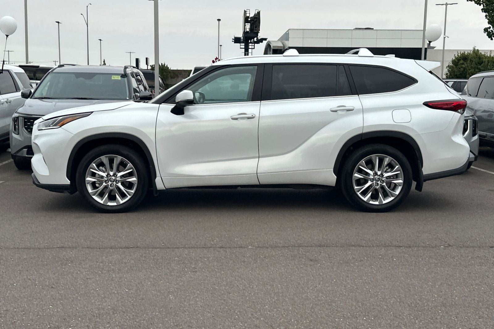 2022 Toyota Highlander Limited