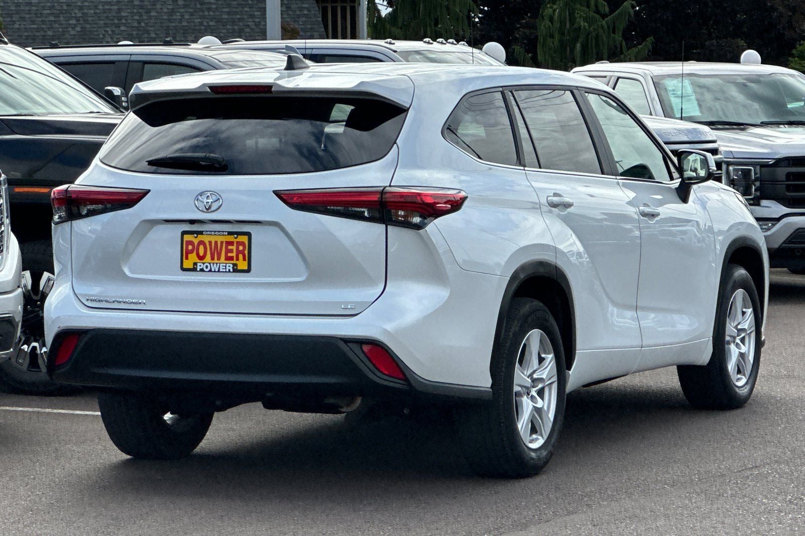 2023 Toyota Highlander LE