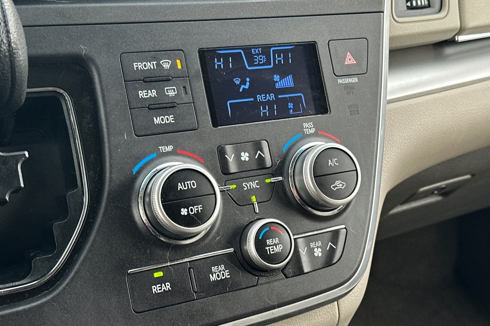 2015 Toyota Sienna LE