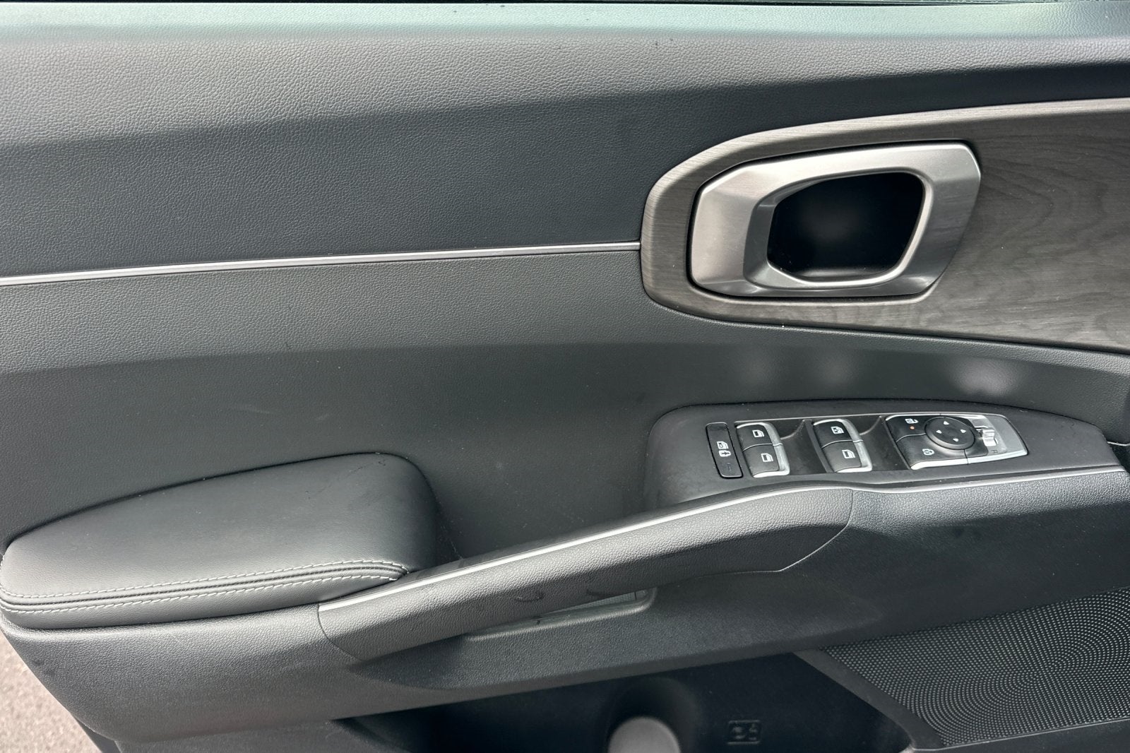 2024 Kia Sorento X-Line EX