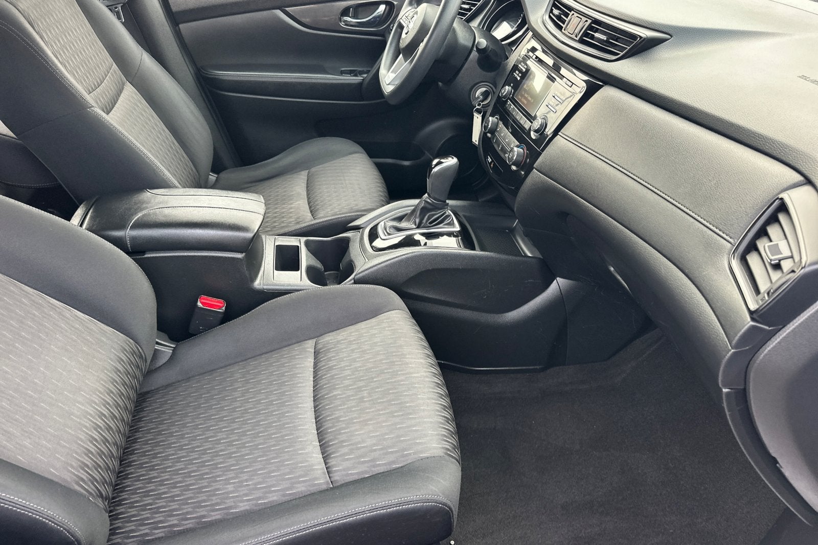 2017 Nissan Rogue S