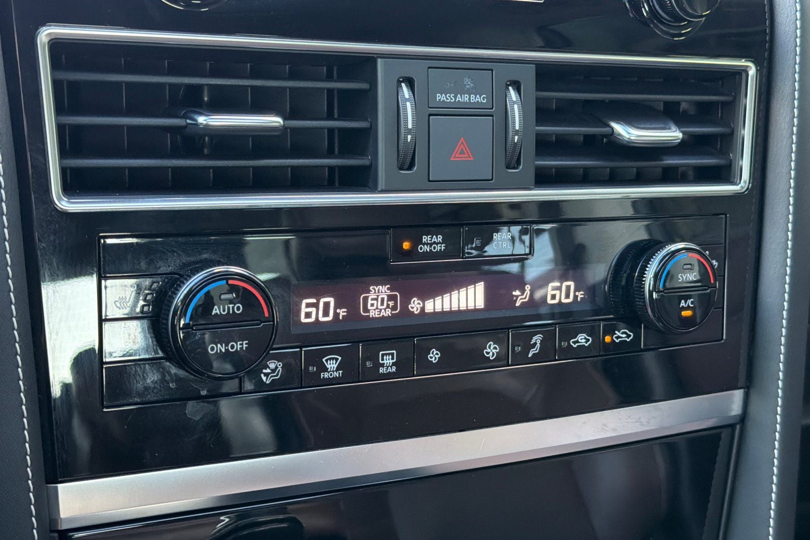 2022 INFINITI QX80 LUXE