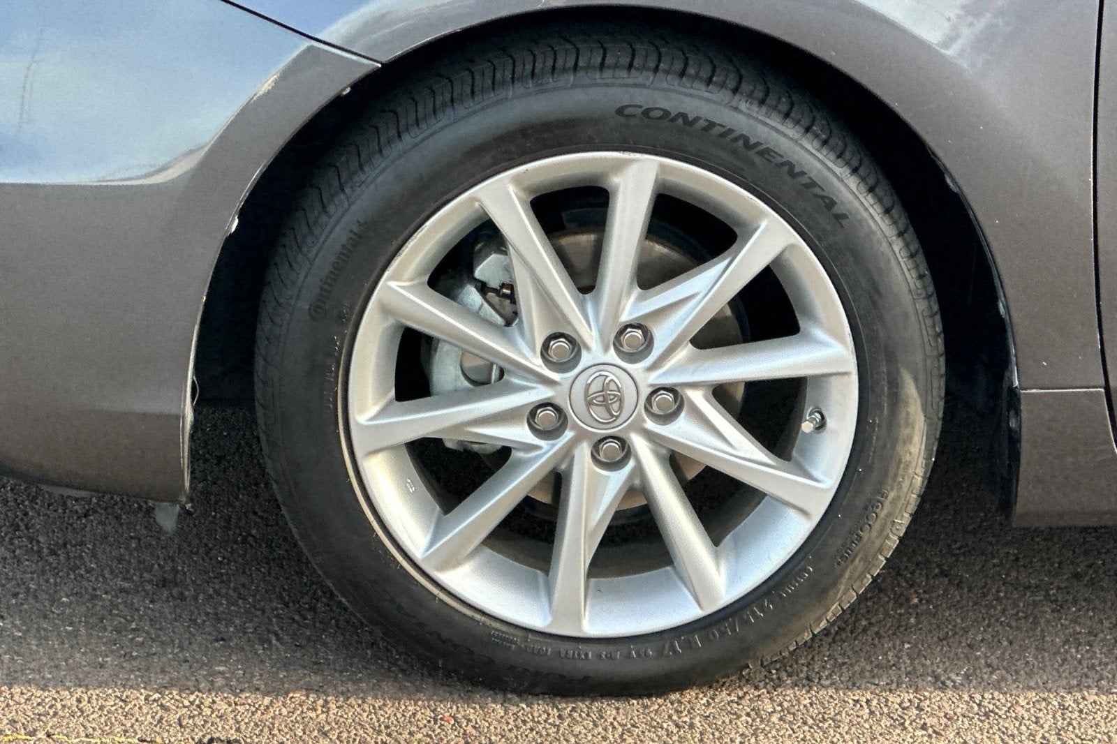 2012 Toyota Prius v Five