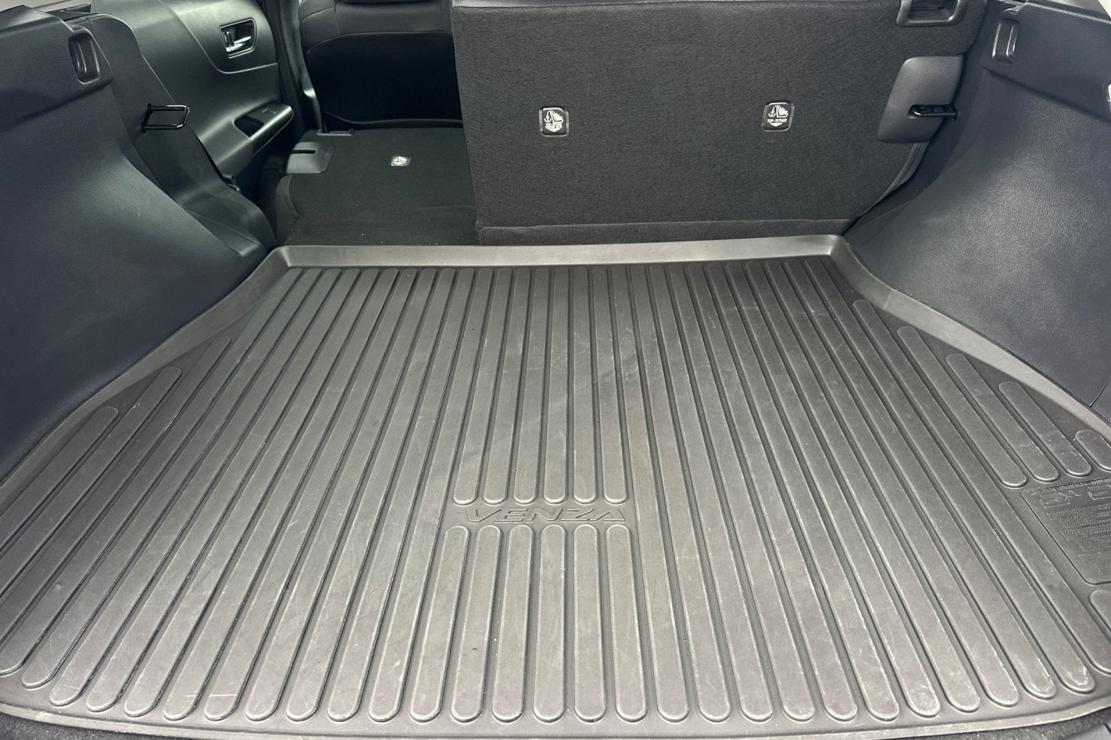 2024 Toyota Venza LE