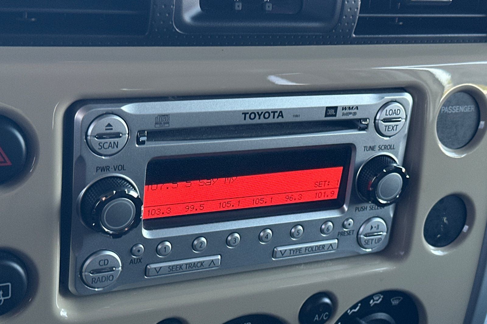 2014 Toyota FJ Cruiser Base