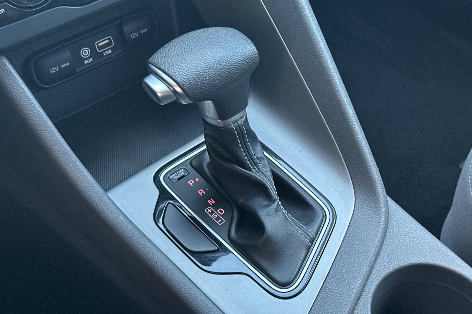 2017 Kia Niro LX