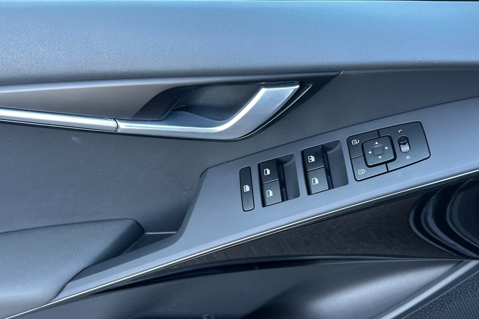 2023 Kia Niro EX