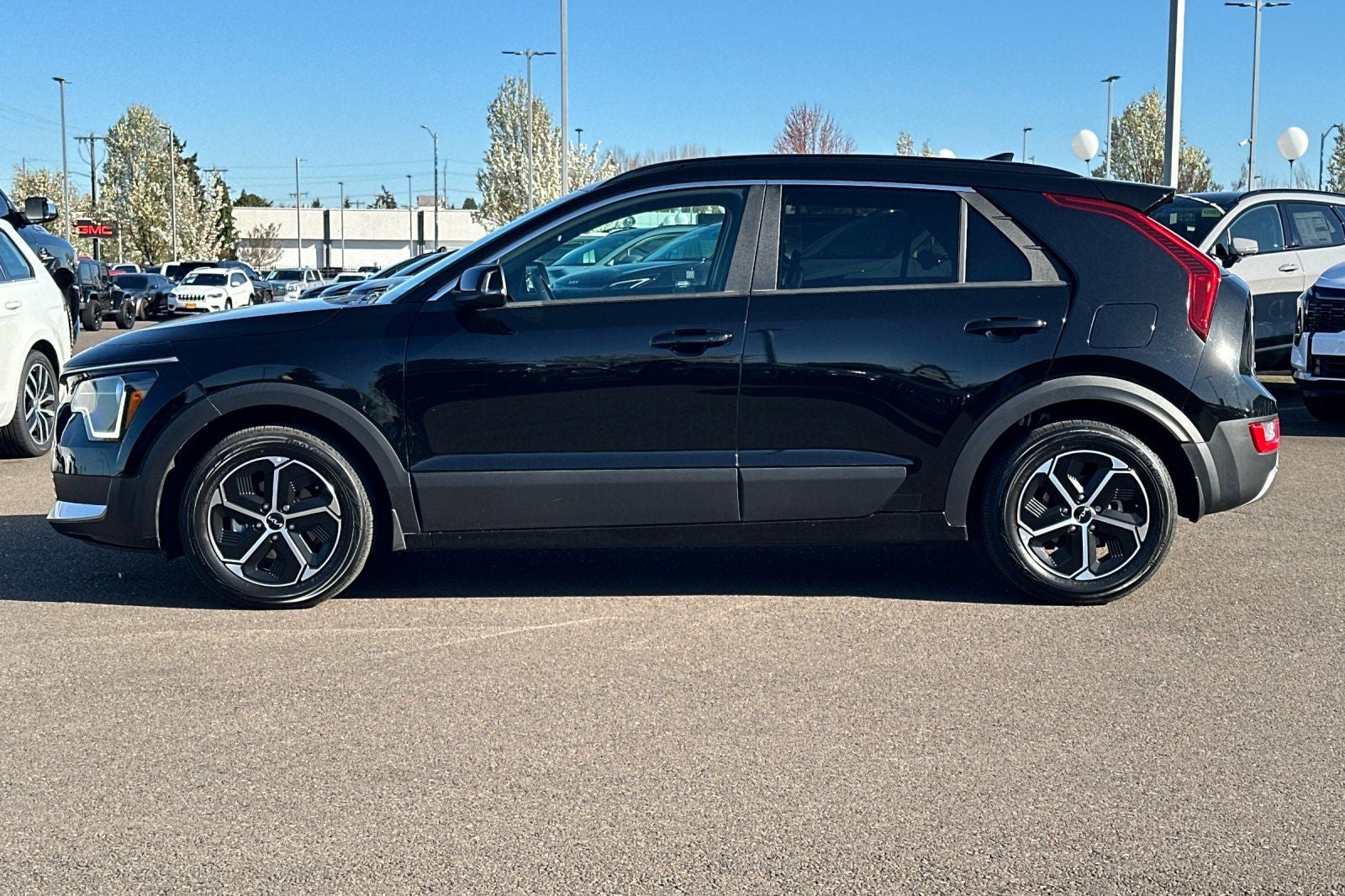 2023 Kia Niro EX
