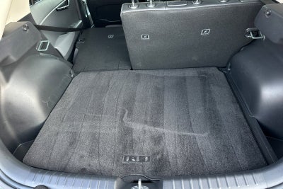 2024 Kia Niro SX
