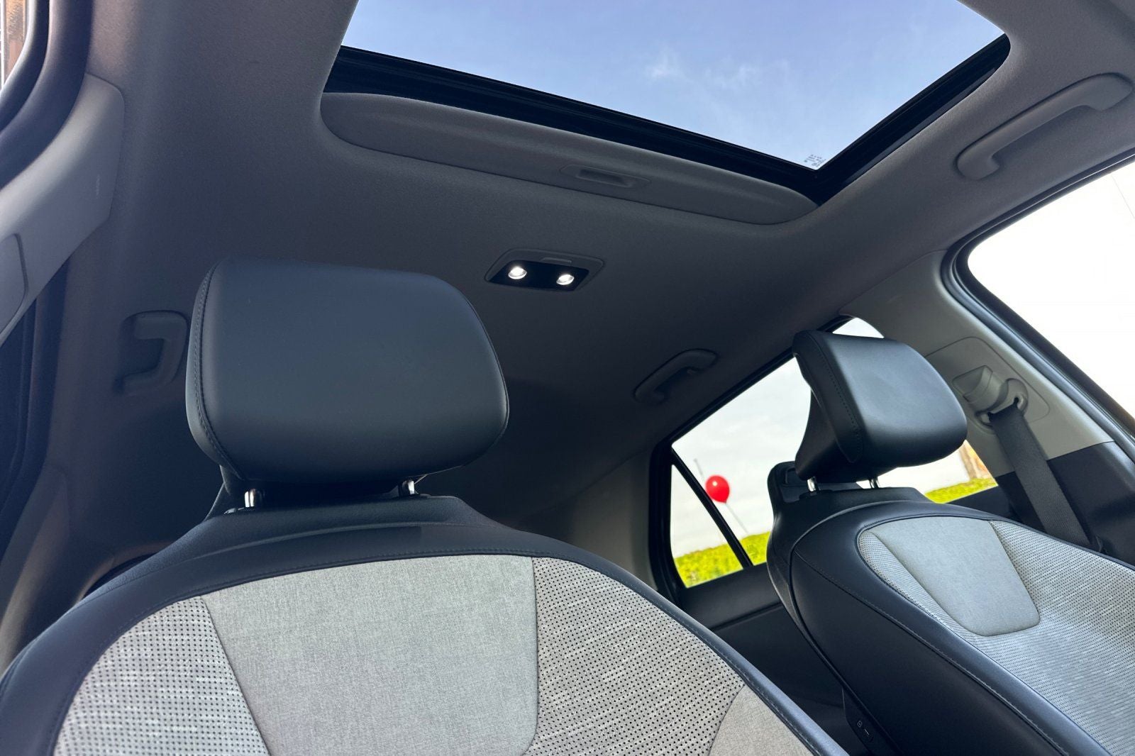 2024 Kia Niro SX