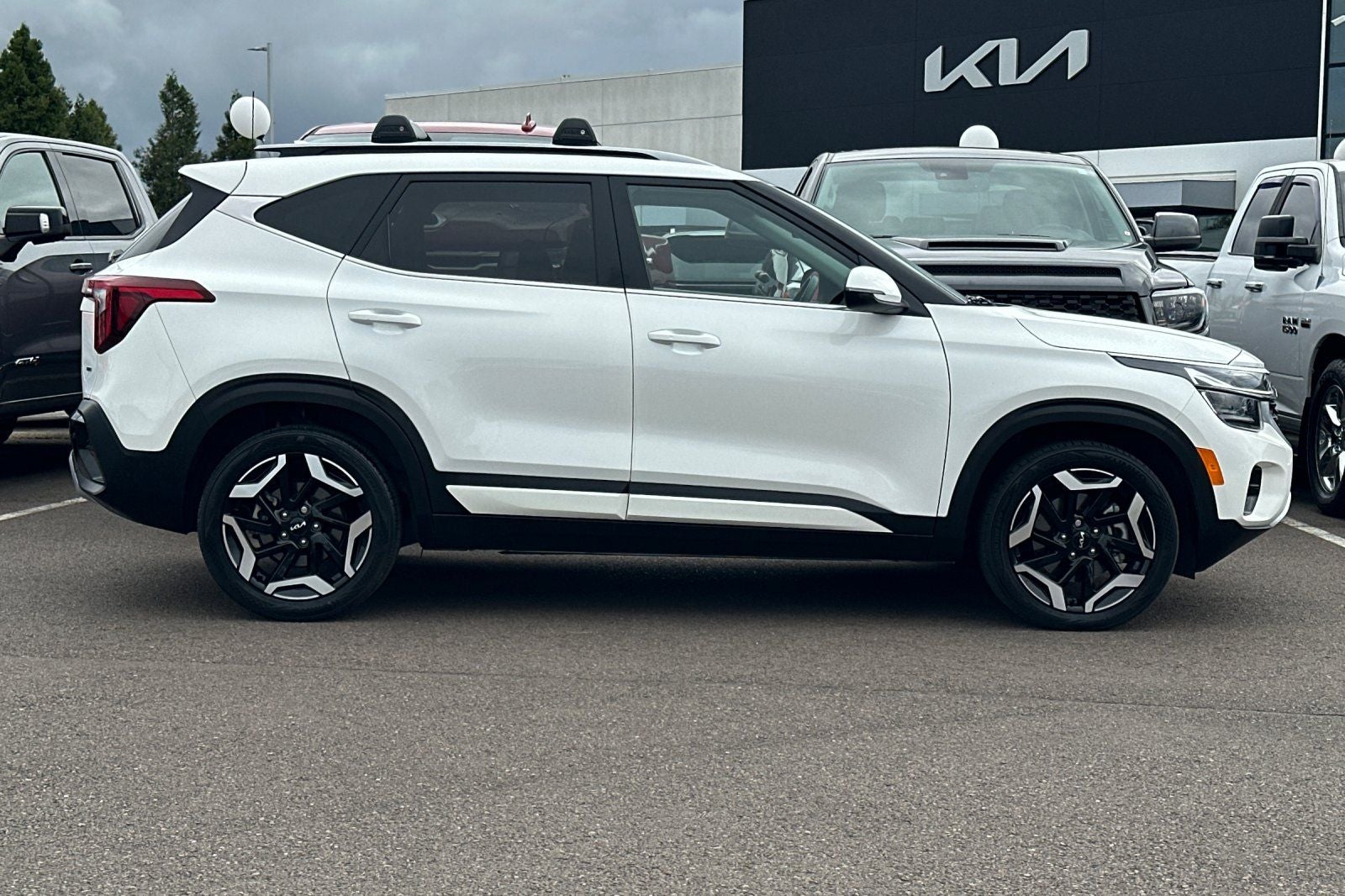 2024 Kia Seltos SX