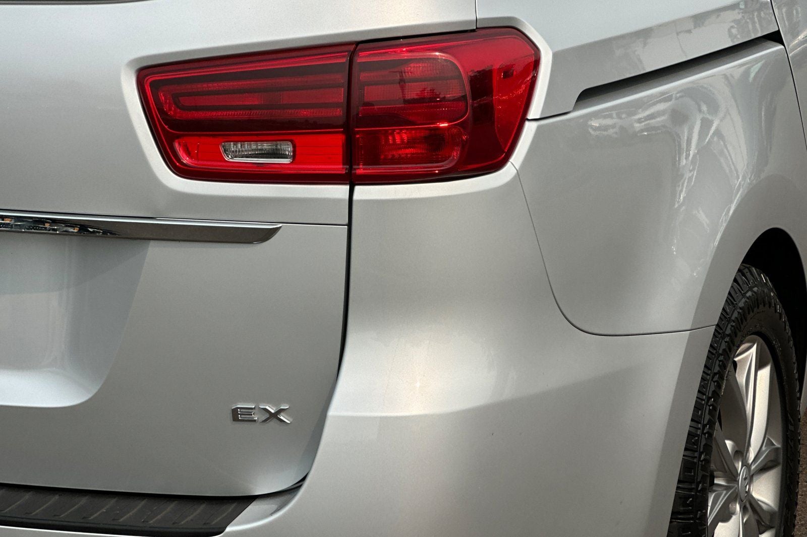 2019 Kia Sedona EX