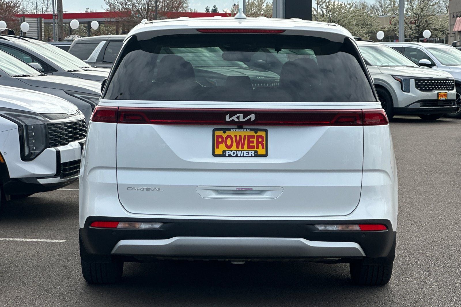 2024 Kia Carnival LX