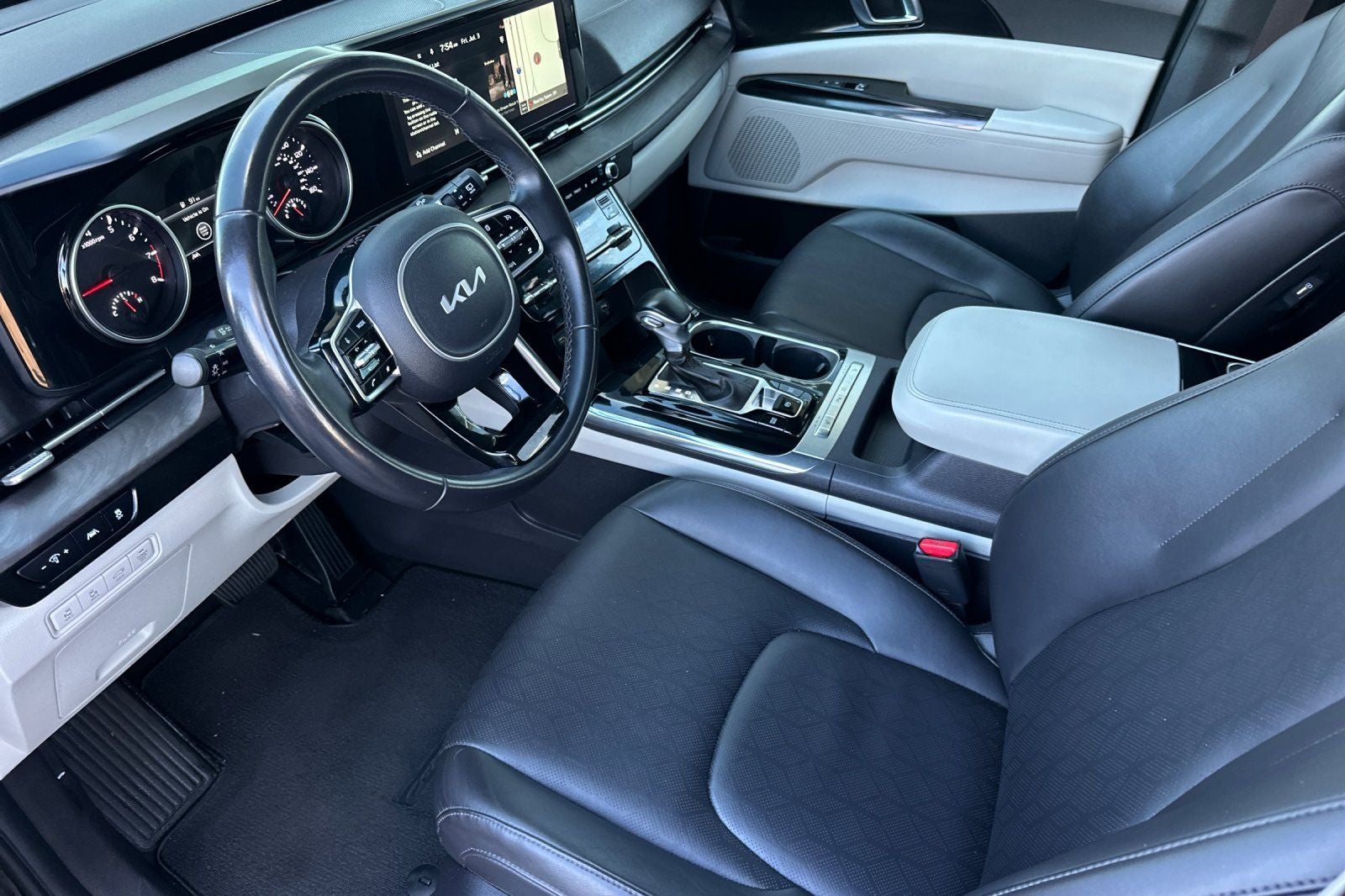 2022 Kia Carnival EX