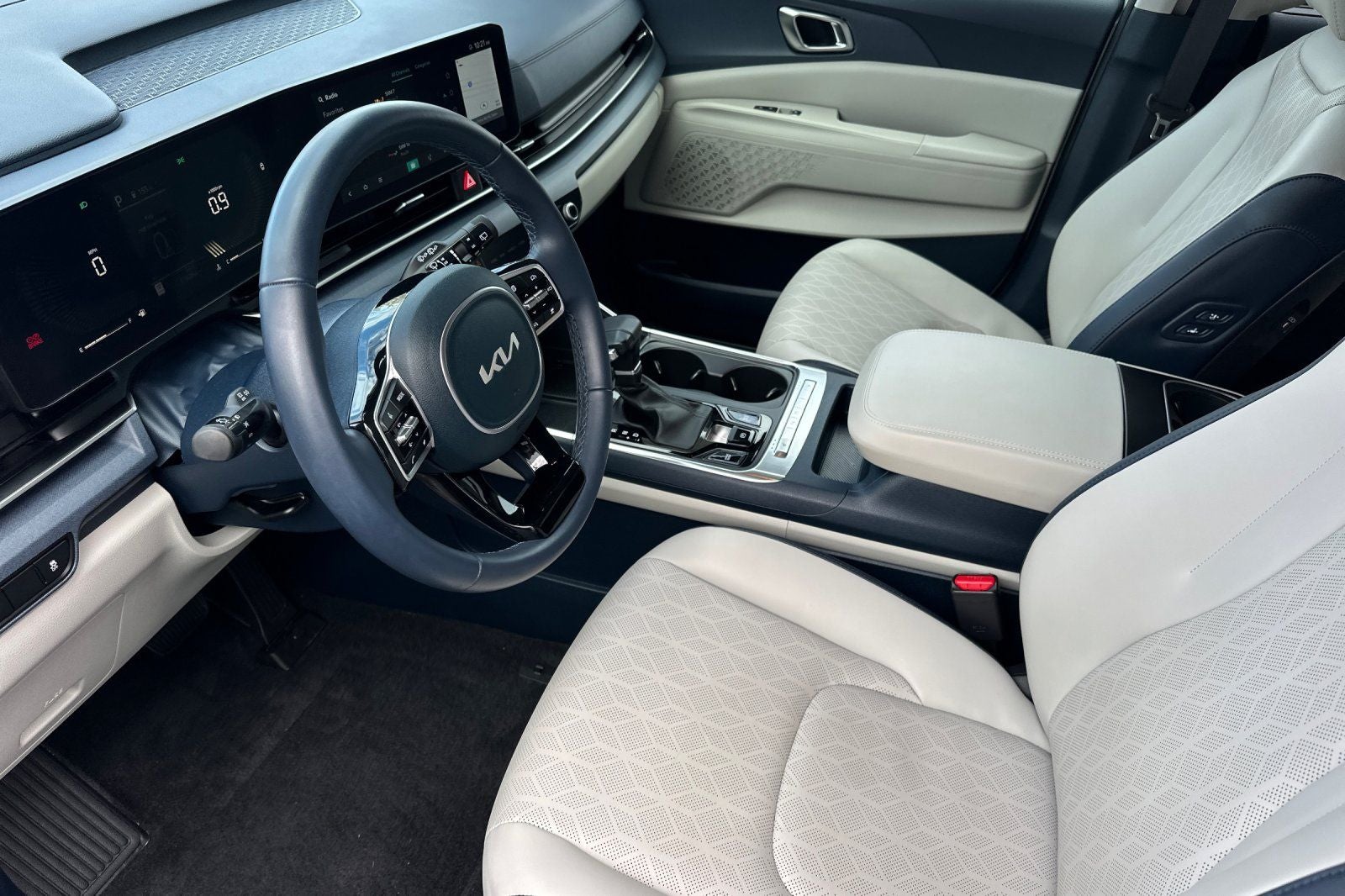 2025 Kia Carnival EX