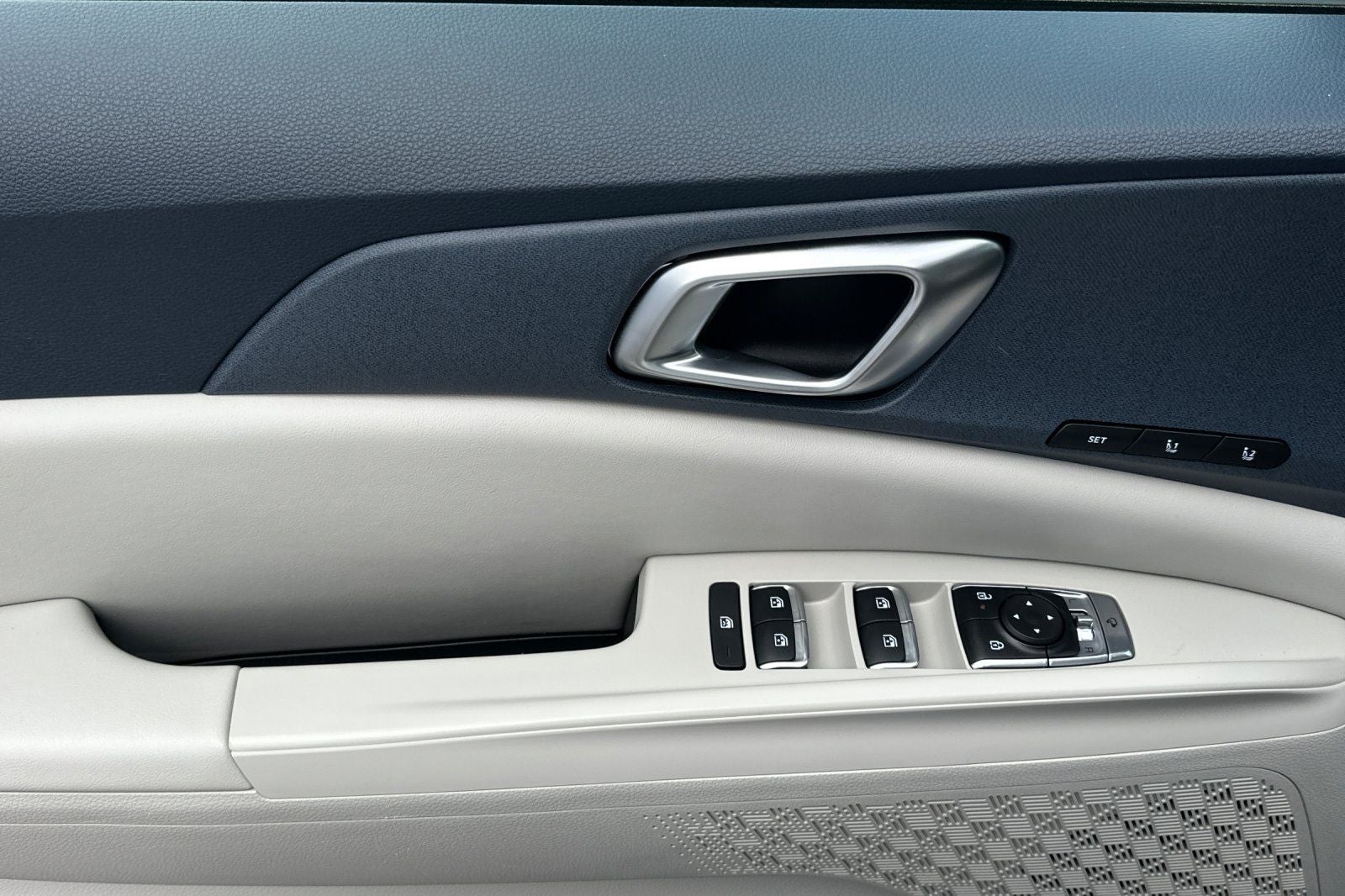 2025 Kia Carnival EX