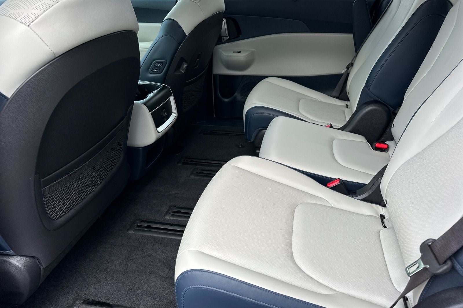 2025 Kia Carnival EX