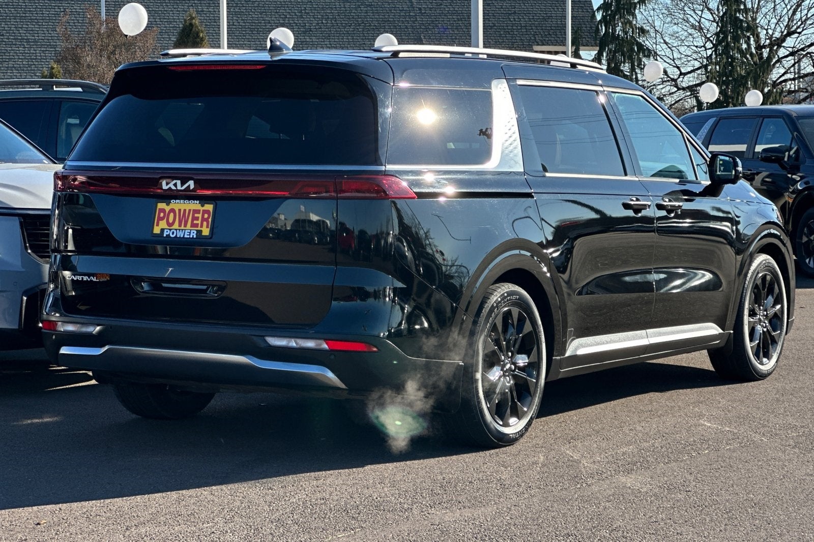 2023 Kia Carnival SX