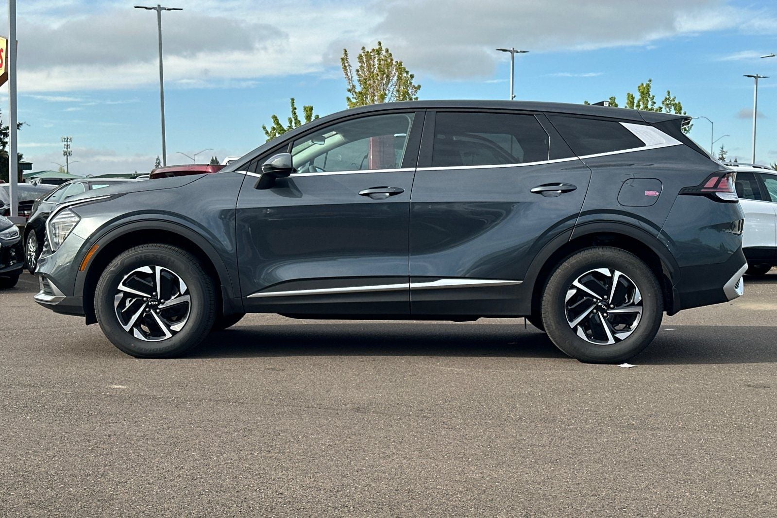 2025 Kia Sportage Hybrid LX