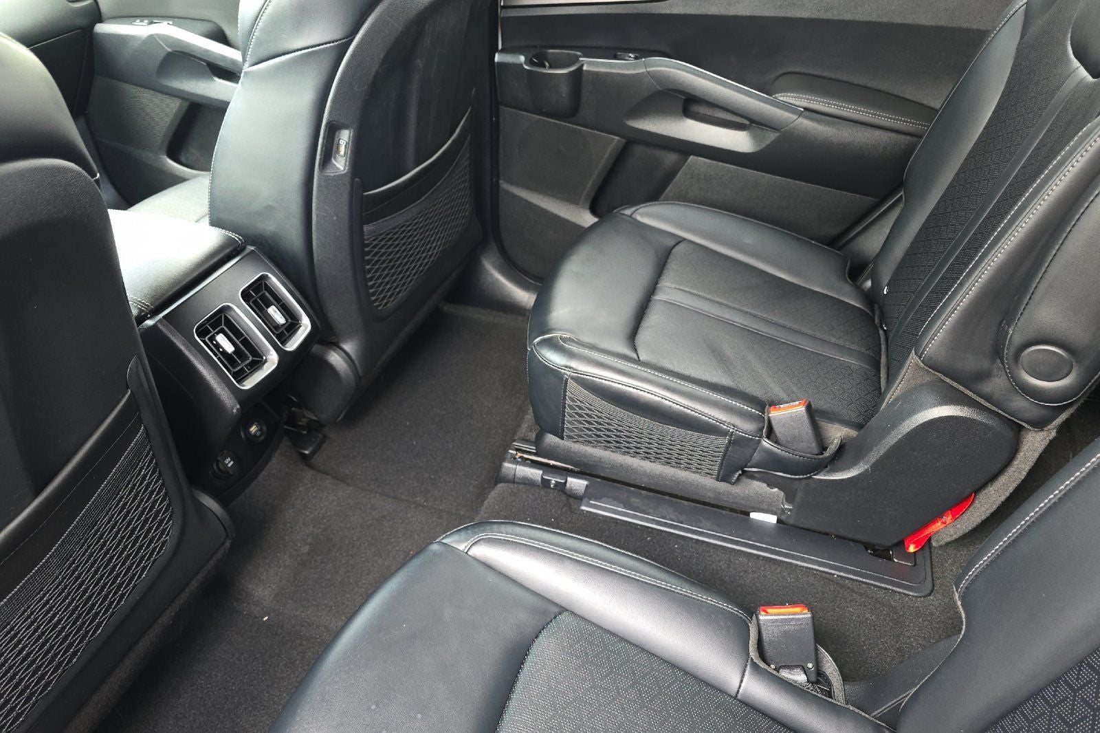 2022 Kia Sorento Hybrid S