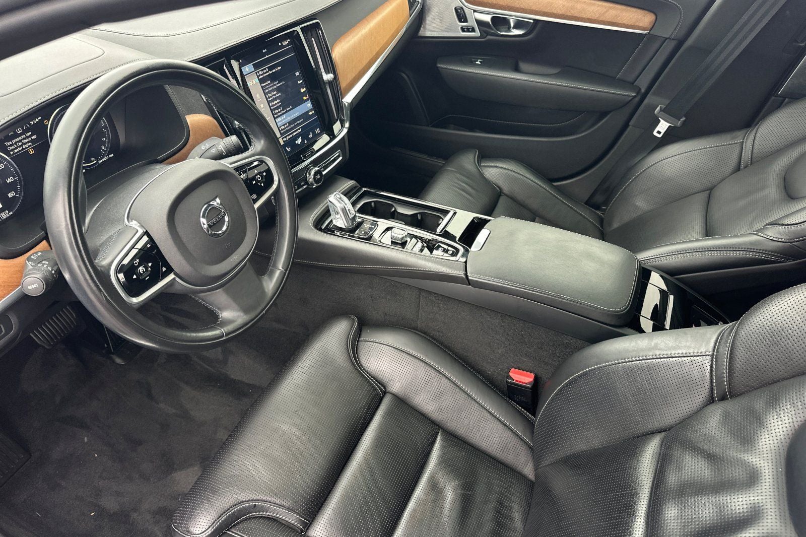 2018 Volvo S90 Hybrid T8 Inscription