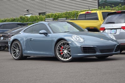 2017 Porsche 911 Carrera 4S