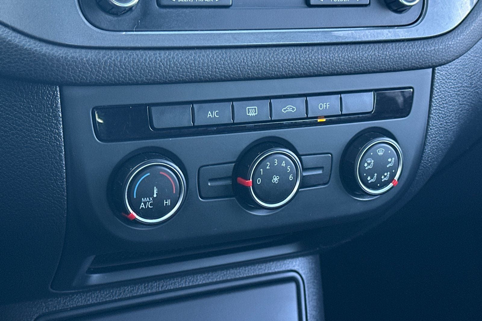 2014 Volkswagen Tiguan S 4Motion