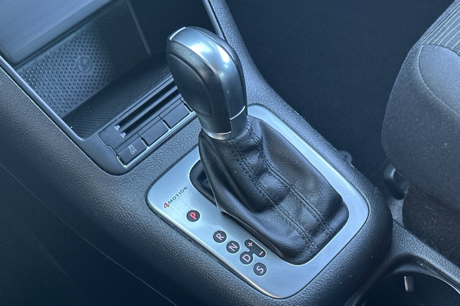 2014 Volkswagen Tiguan S 4Motion