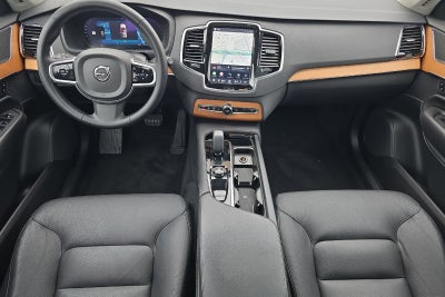 2023 Volvo XC90 B5 Plus