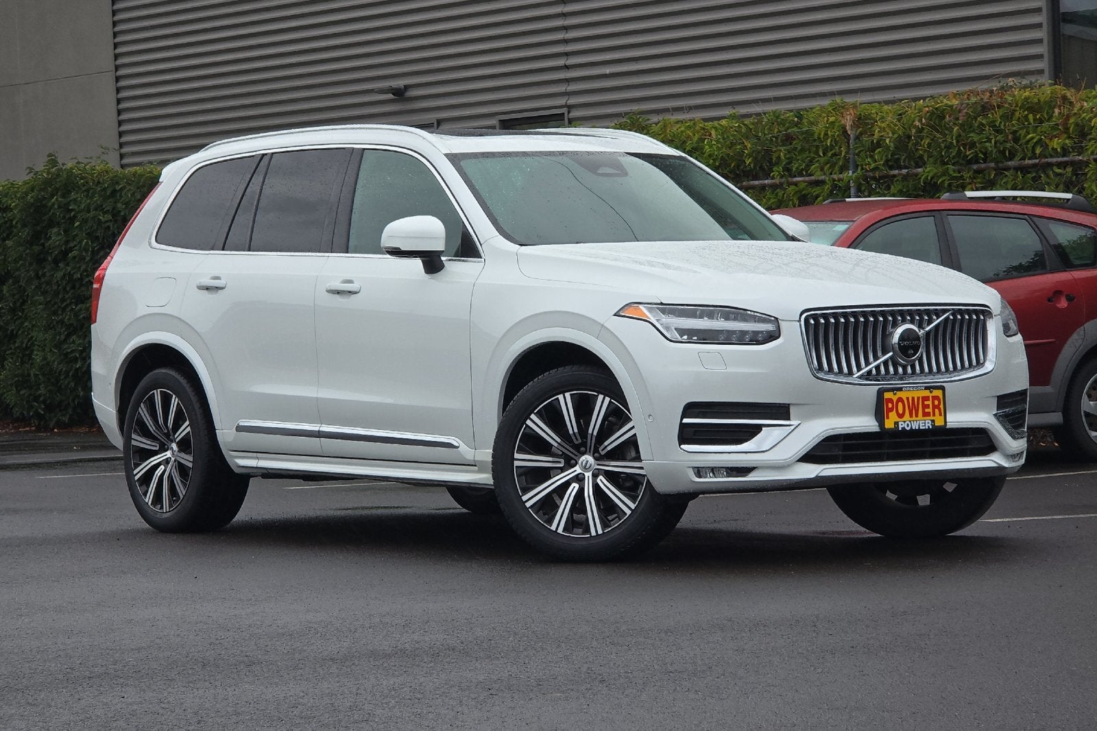 2023 Volvo XC90 B5 Plus