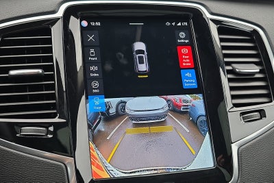2023 Volvo XC90 B5 Plus
