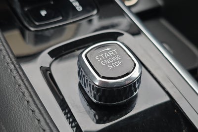 2023 Volvo XC90 B5 Plus