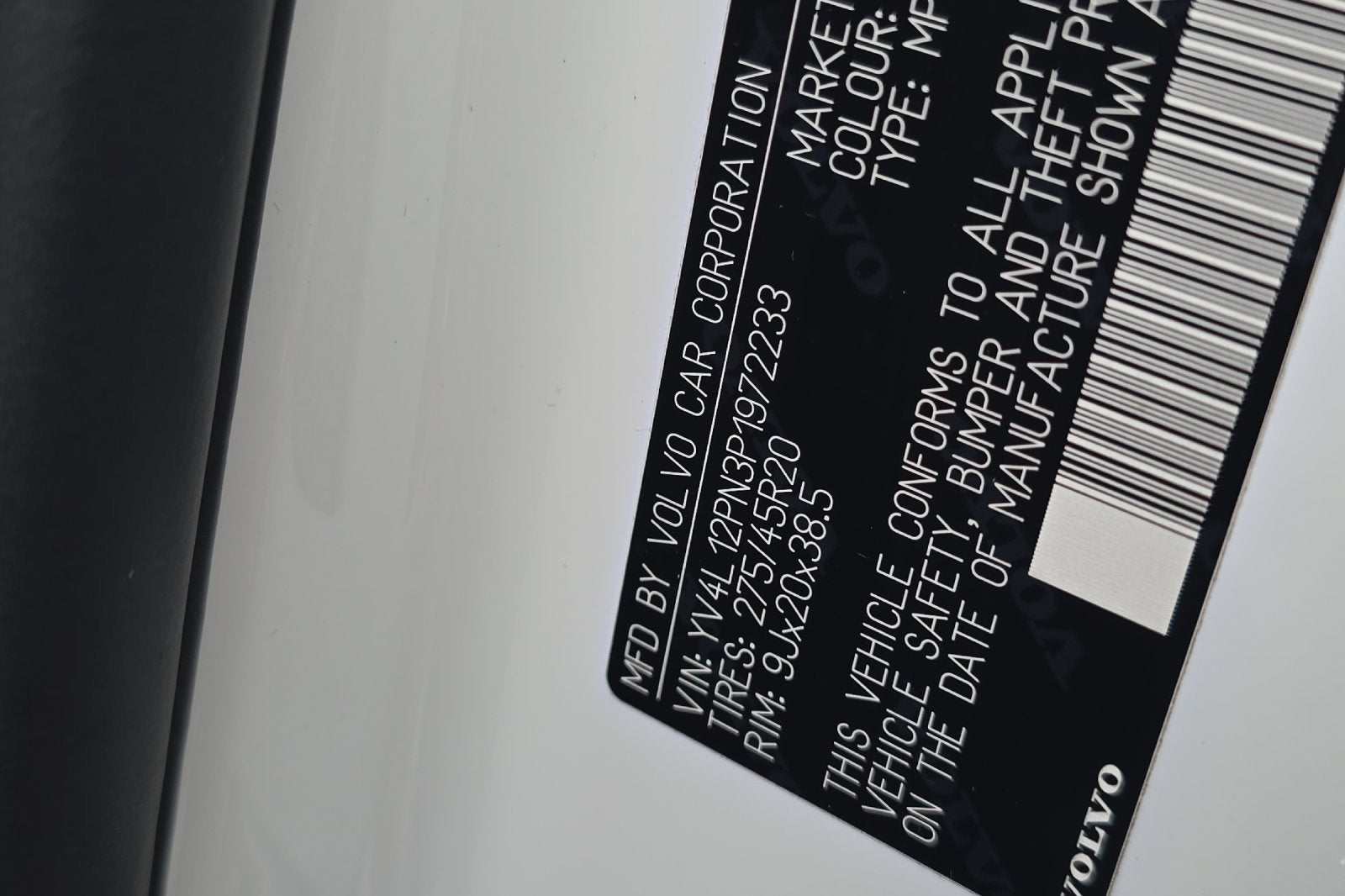 2023 Volvo XC90 B5 Plus