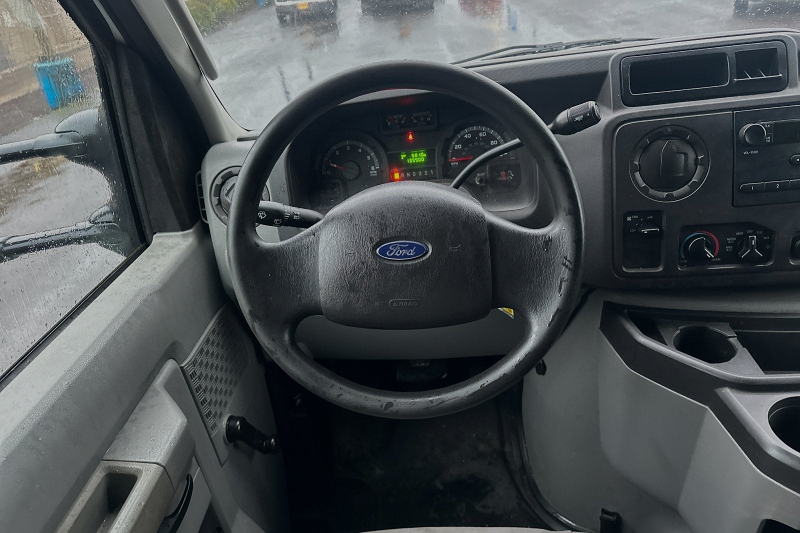 2011 Ford E-350SD 14 FT Power Lift Gate