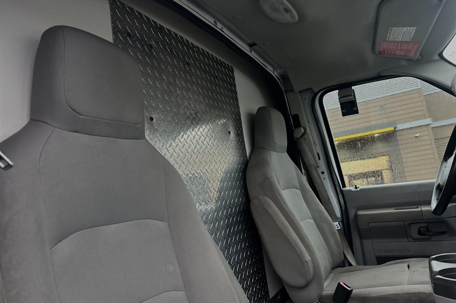 2011 Ford E-350SD 14 FT Power Lift Gate