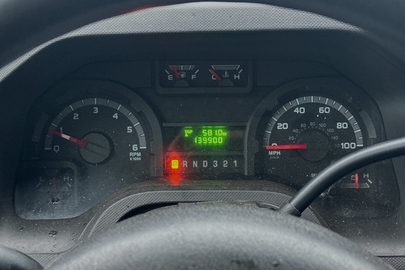 2011 Ford E-350SD 14 FT Power Lift Gate